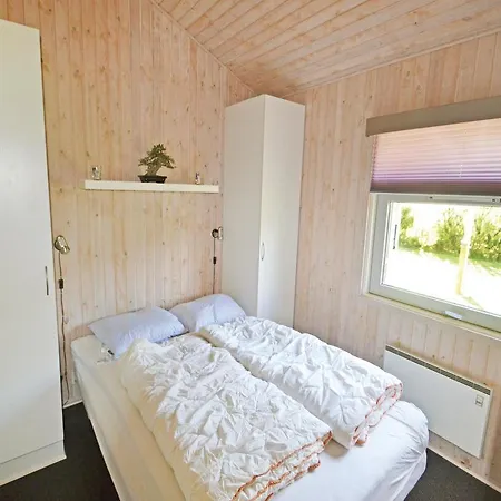 Holiday home Holiday V *