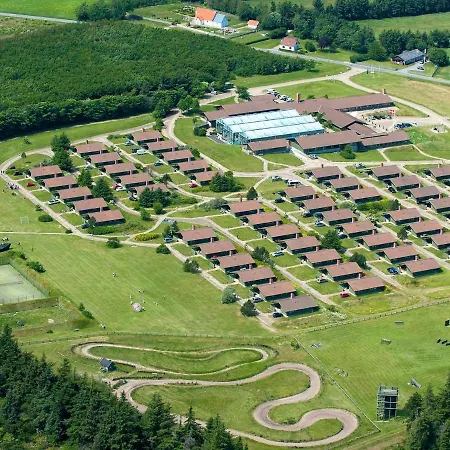 Holiday home V *